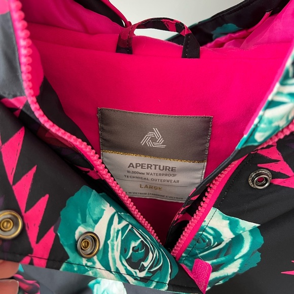 Ski jacket - Picture 2 of 4